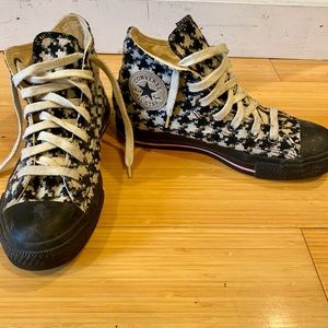 Womens Houndstooth Hi-Top Converse size 8